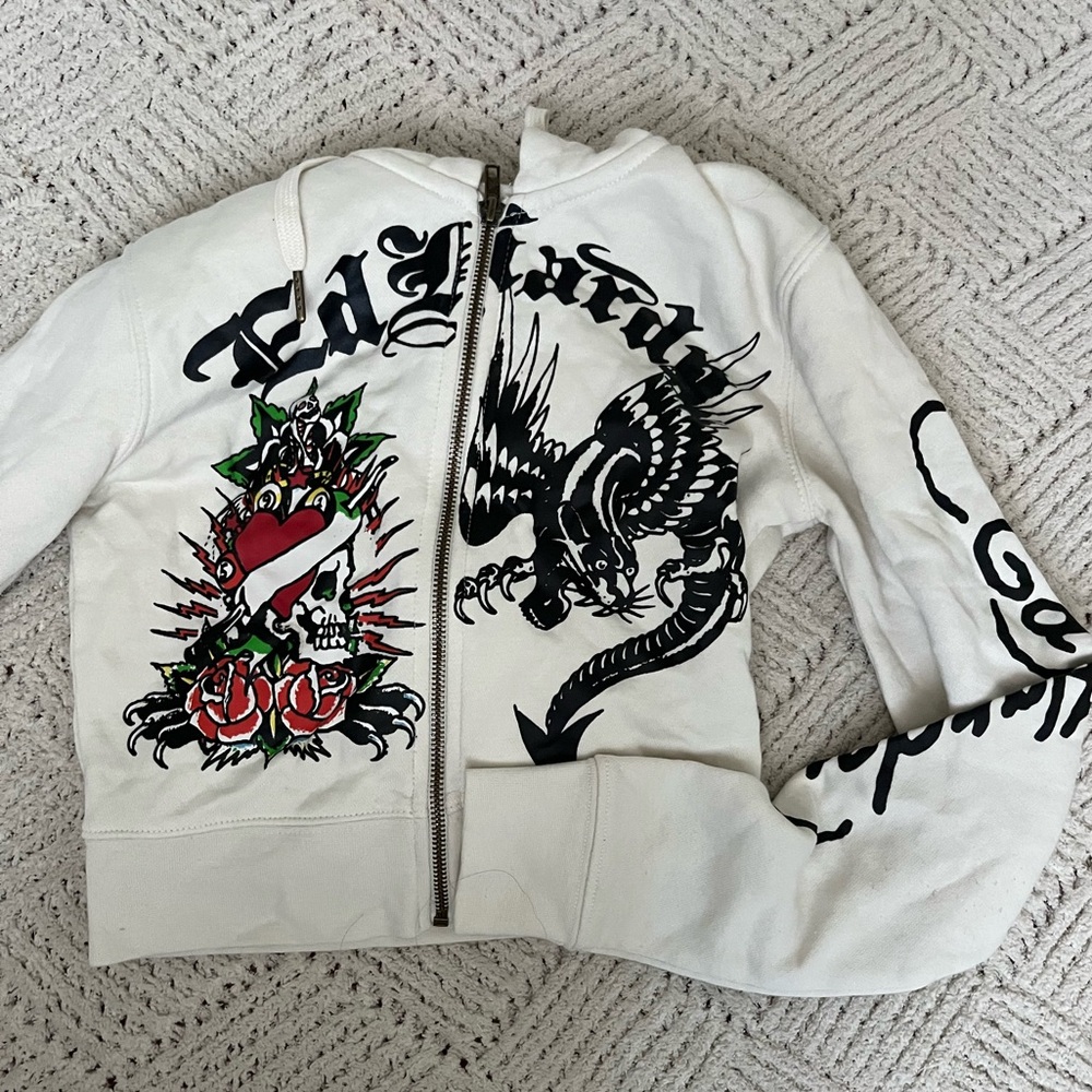 Ed Hardy Black and dragon Graphic